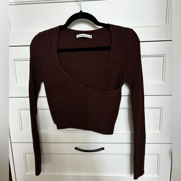 NWT Abercrombie LuxeLoft Wrap Sweater - Brown - Size M - Picture 2 of 5